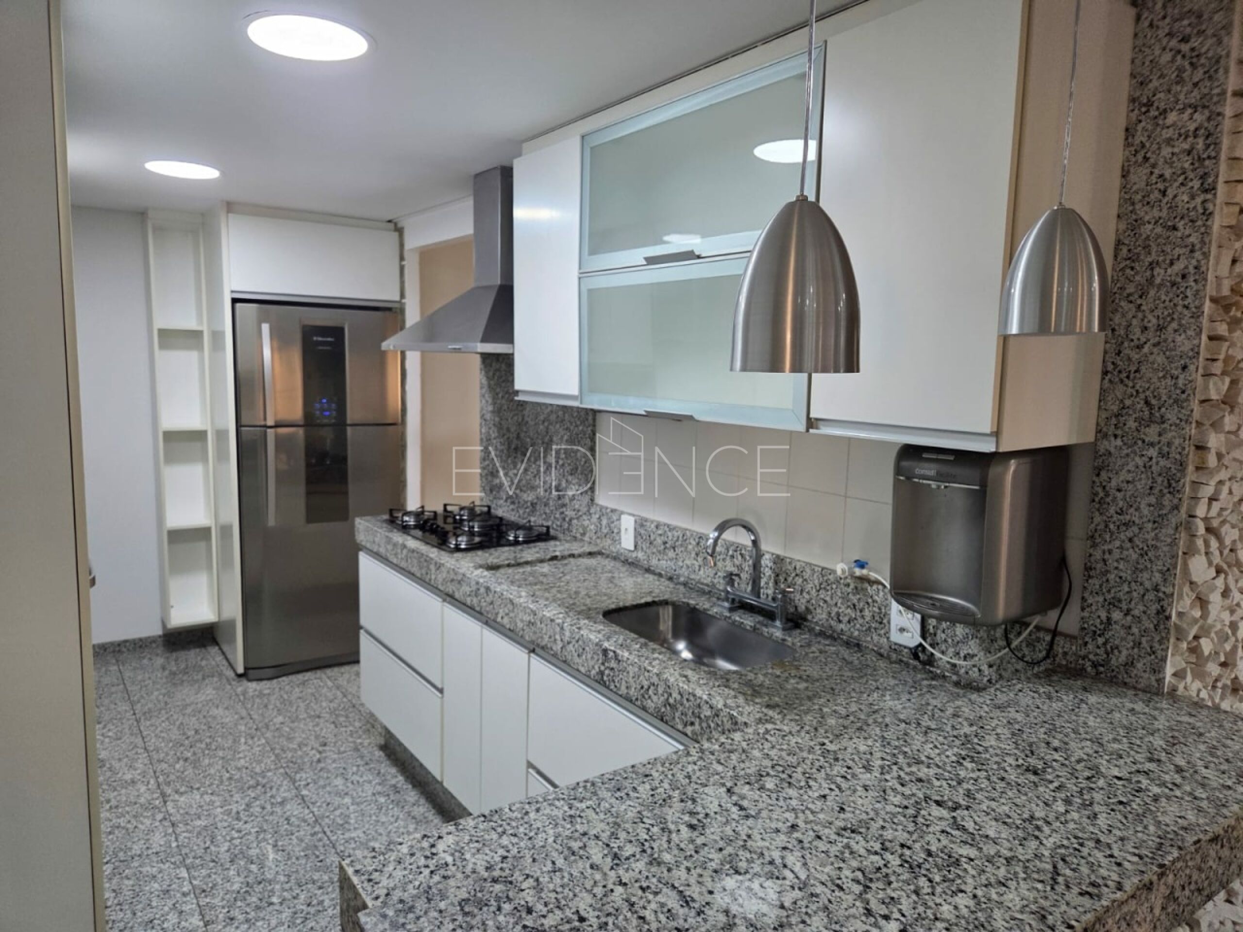 Apartamento com 113m², 3 dormitórios, 1 suíte, 2 vagas no bairro Vila Carrão em São Paulo