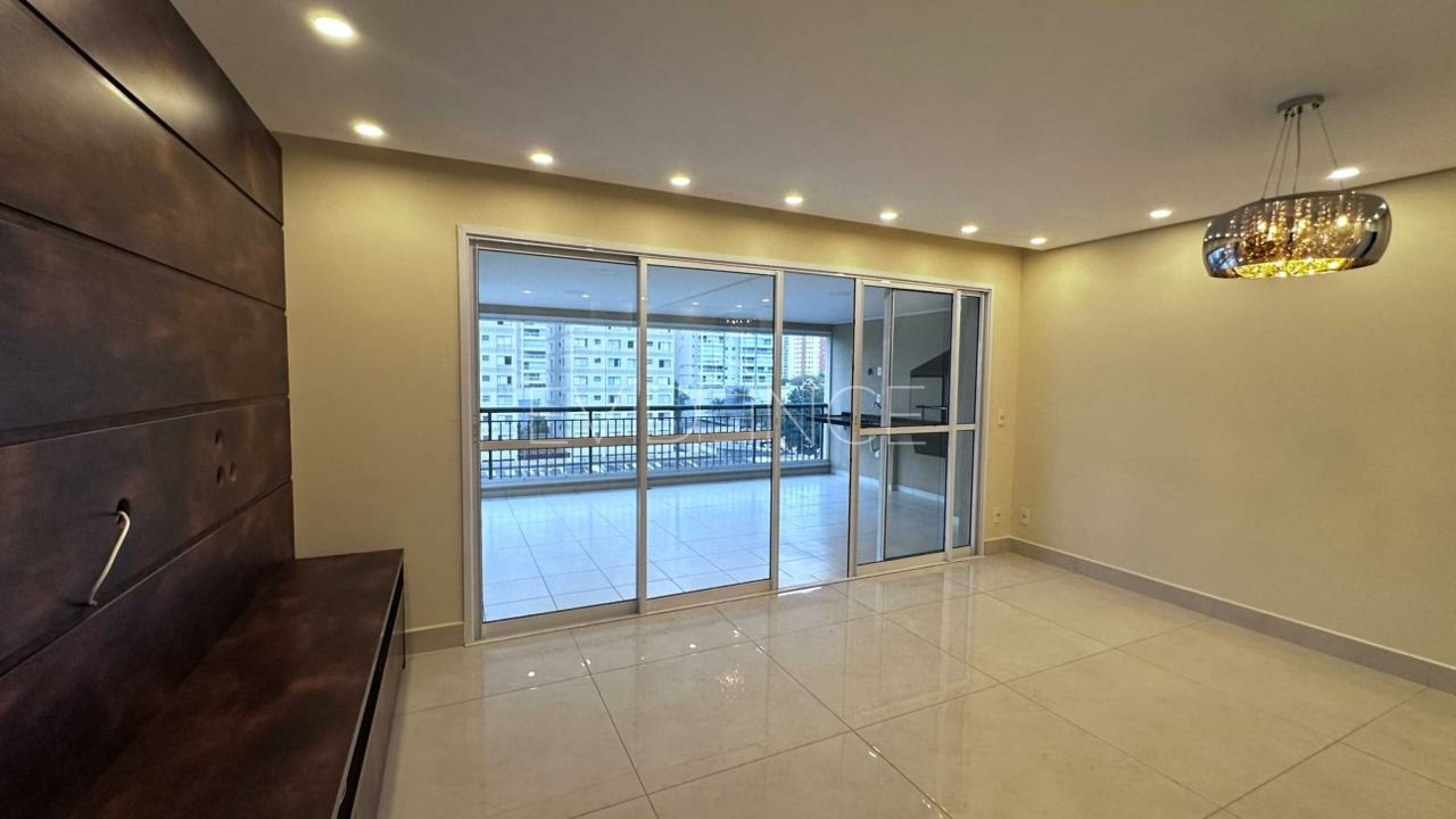 Apartamento com 123m², 3 dormitórios, 1 suíte, 2 vagas no bairro Parque São Jorge em São Paulo