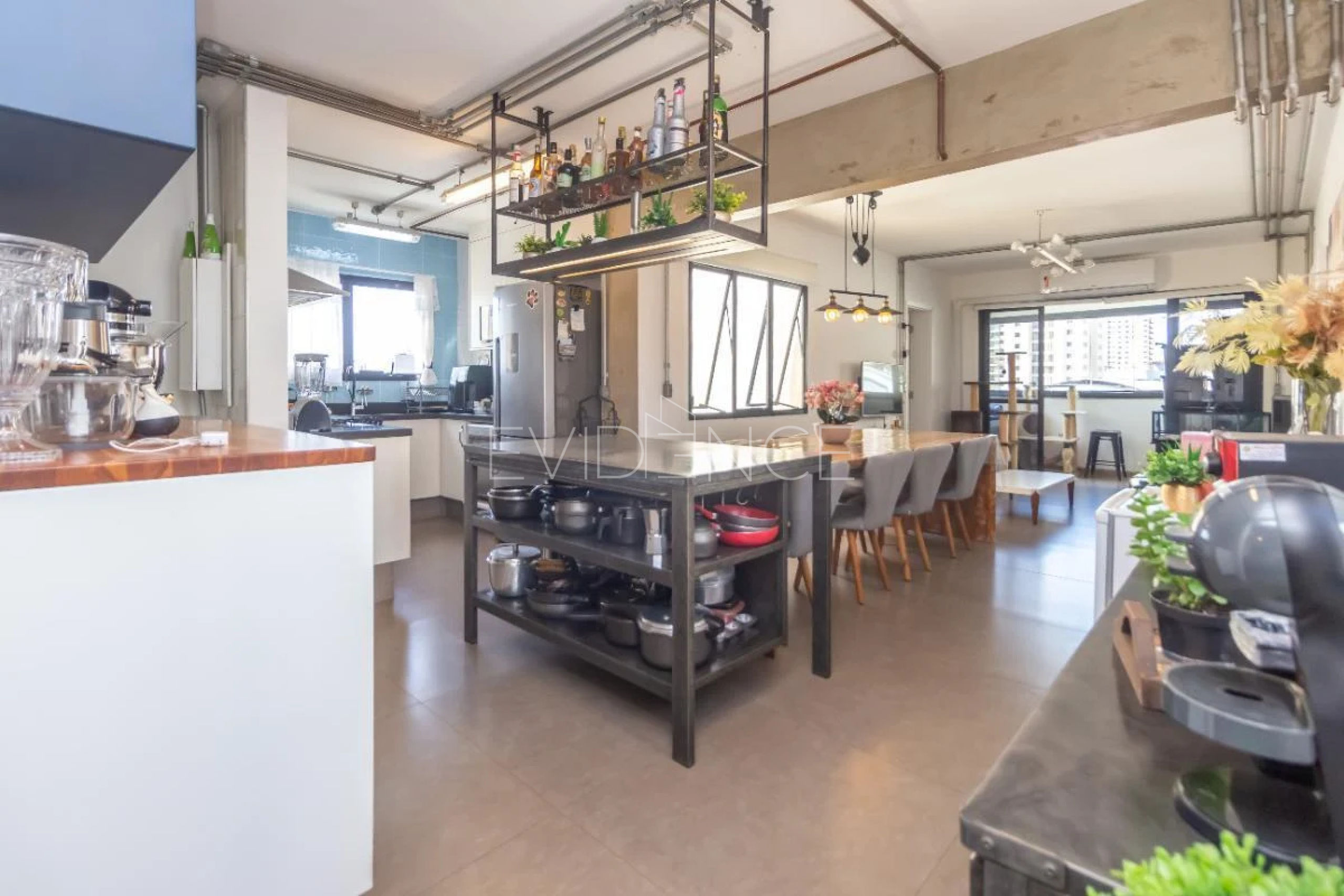 Apartamento com 128m², 3 dormitórios, 2 suítes, 2 vagas no bairro Tatuapé em São Paulo