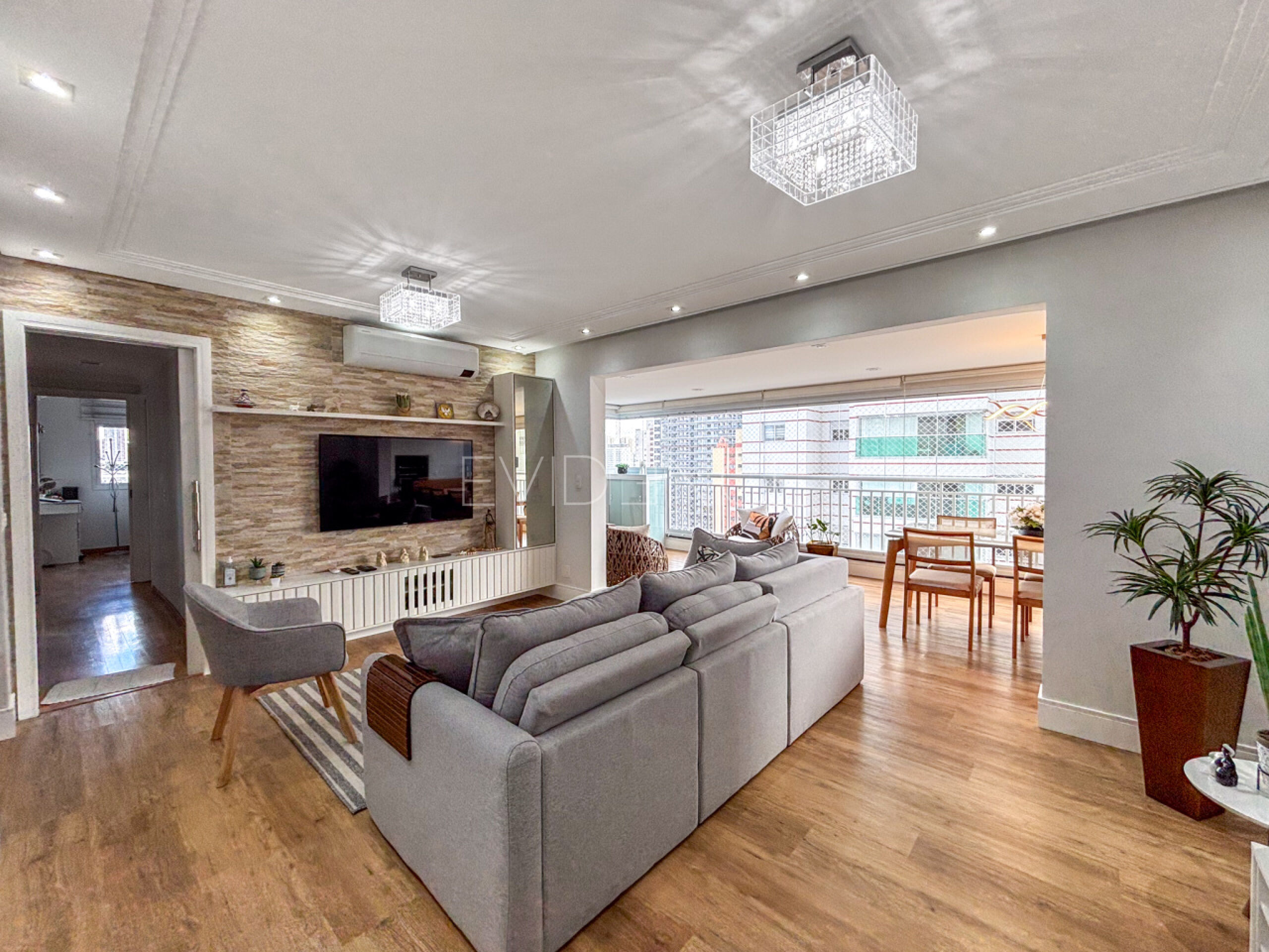 Apartamento com 134m², 4 dormitórios, 2 suítes, 2 vagas no bairro Tatuapé em São Paulo