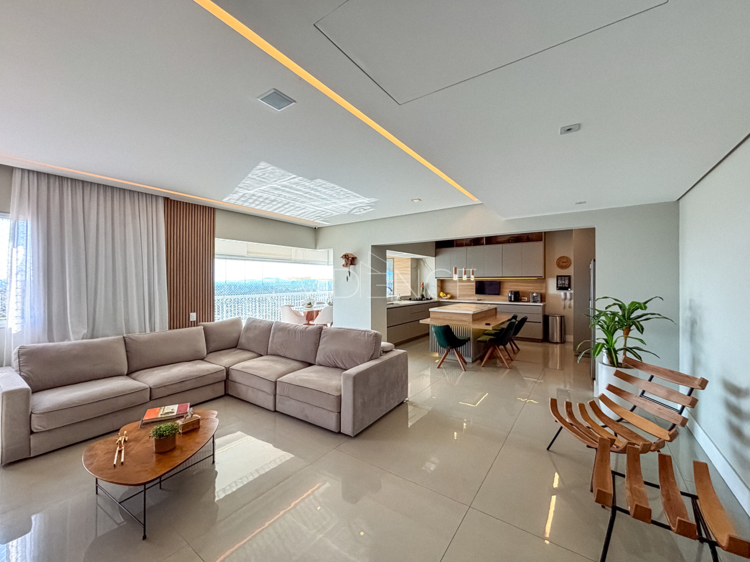 Cobertura com 345m², 4 dormitórios, 3 suítes, 4 vagas no bairro Tatuapé em São Paulo