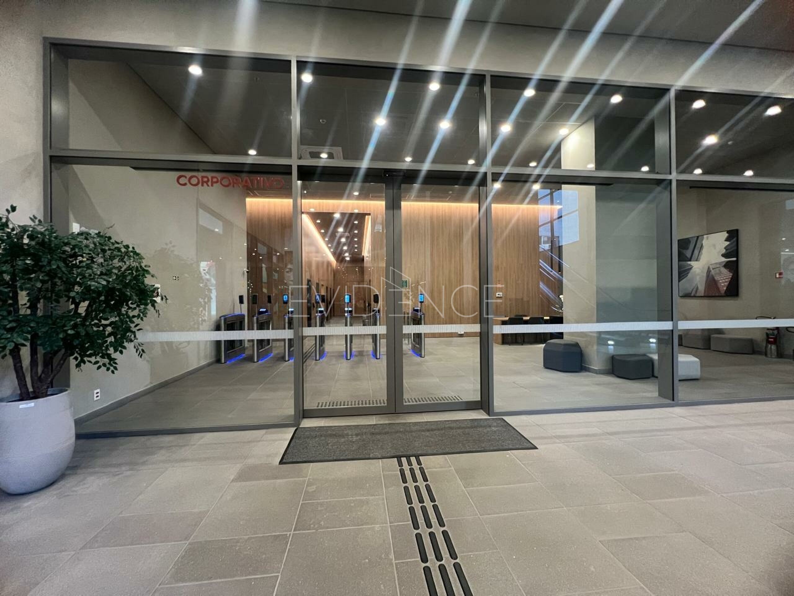 Conj. Comercial com 450m², 6 vagas no bairro Tatuapé em São Paulo