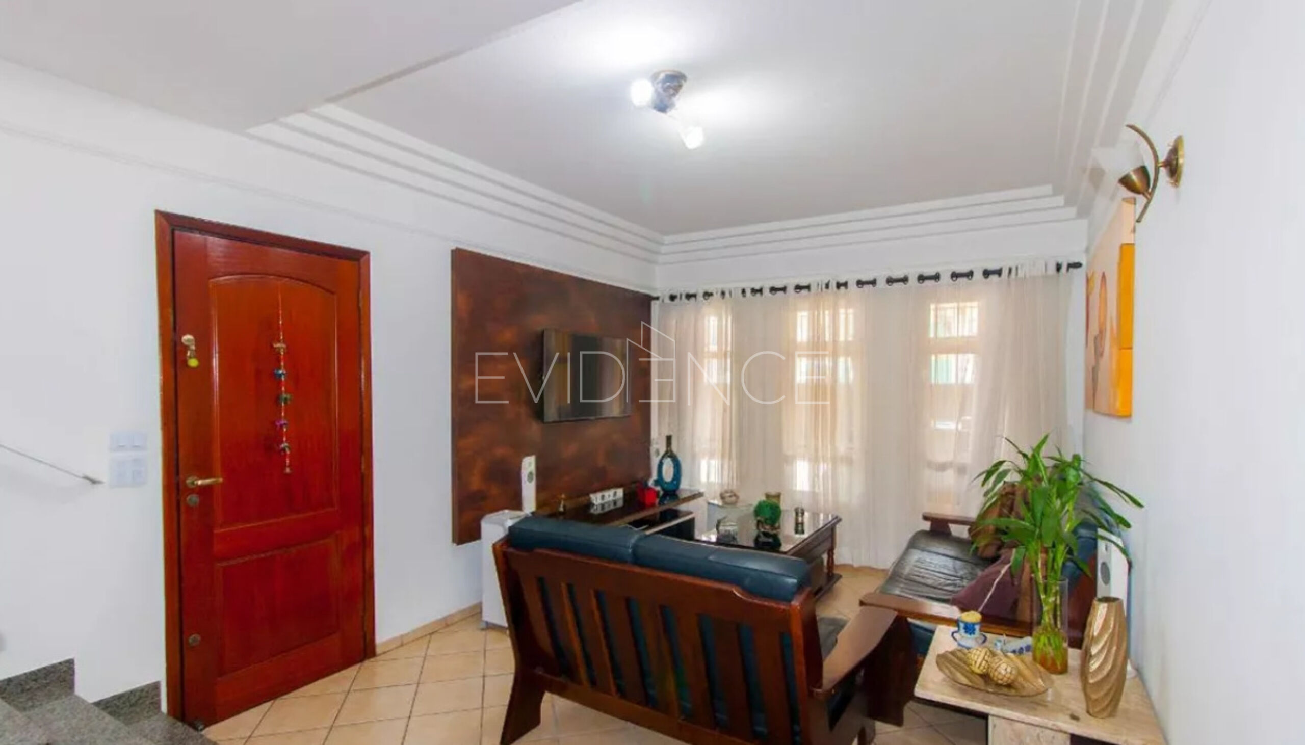 Casa Assobradada com 145m², 3 dormitórios, 1 suíte, 2 vagas no bairro Vila Santa Clara em São Paulo