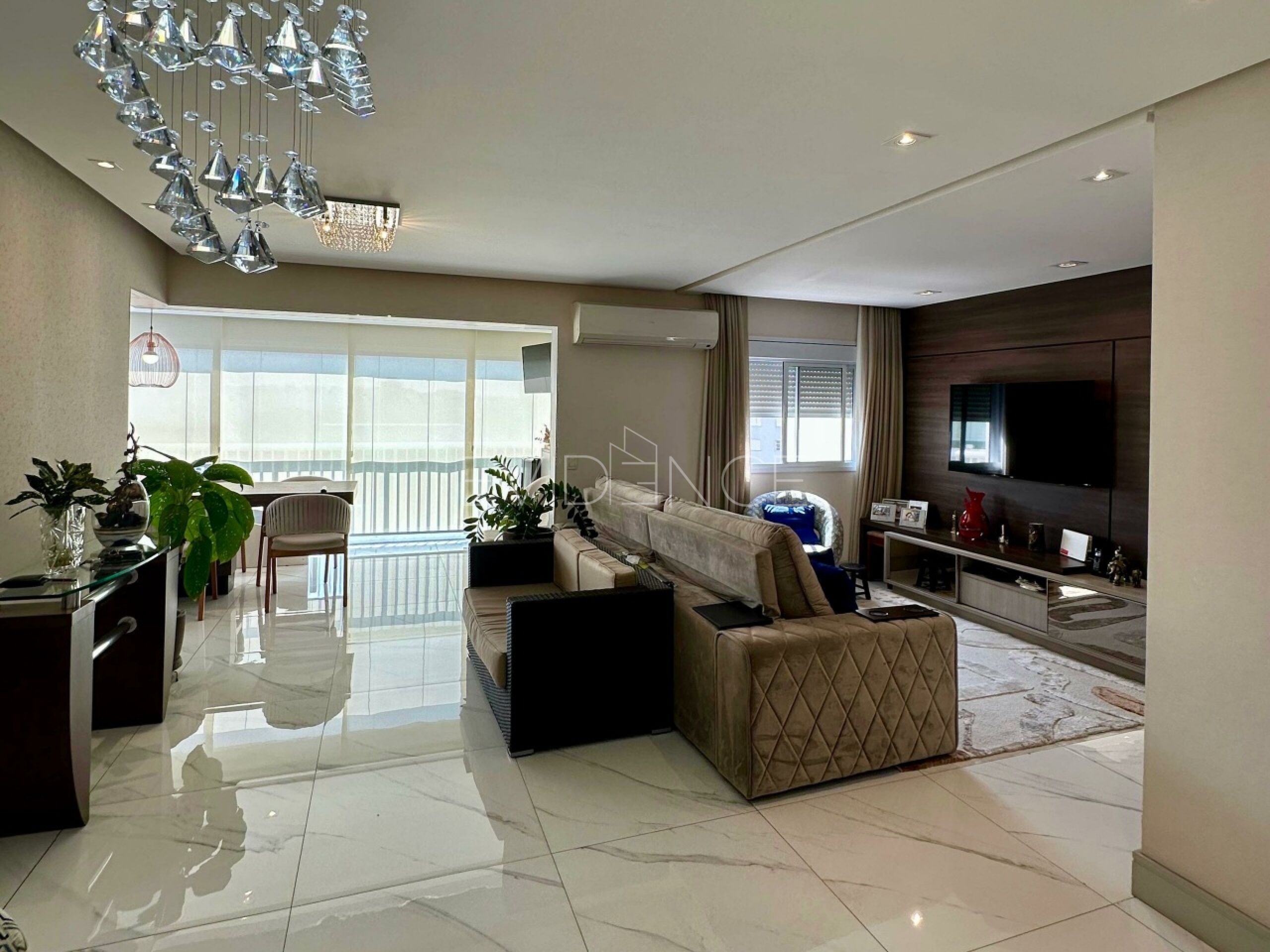 Apartamento com 131m², 3 dormitórios, 3 suítes, 2 vagas no bairro Tatuapé em São Paulo