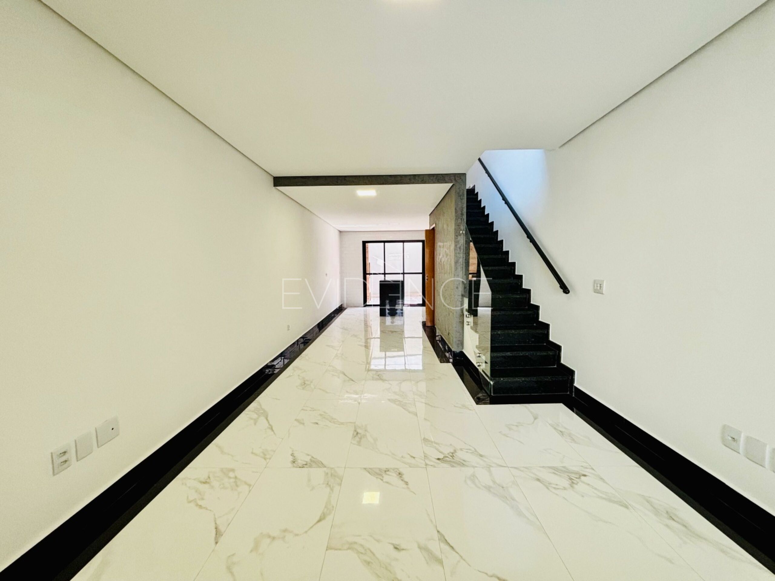 Sobrado com 130m², 3 dormitórios, 1 suíte, 2 vagas no bairro Penha em São Paulo