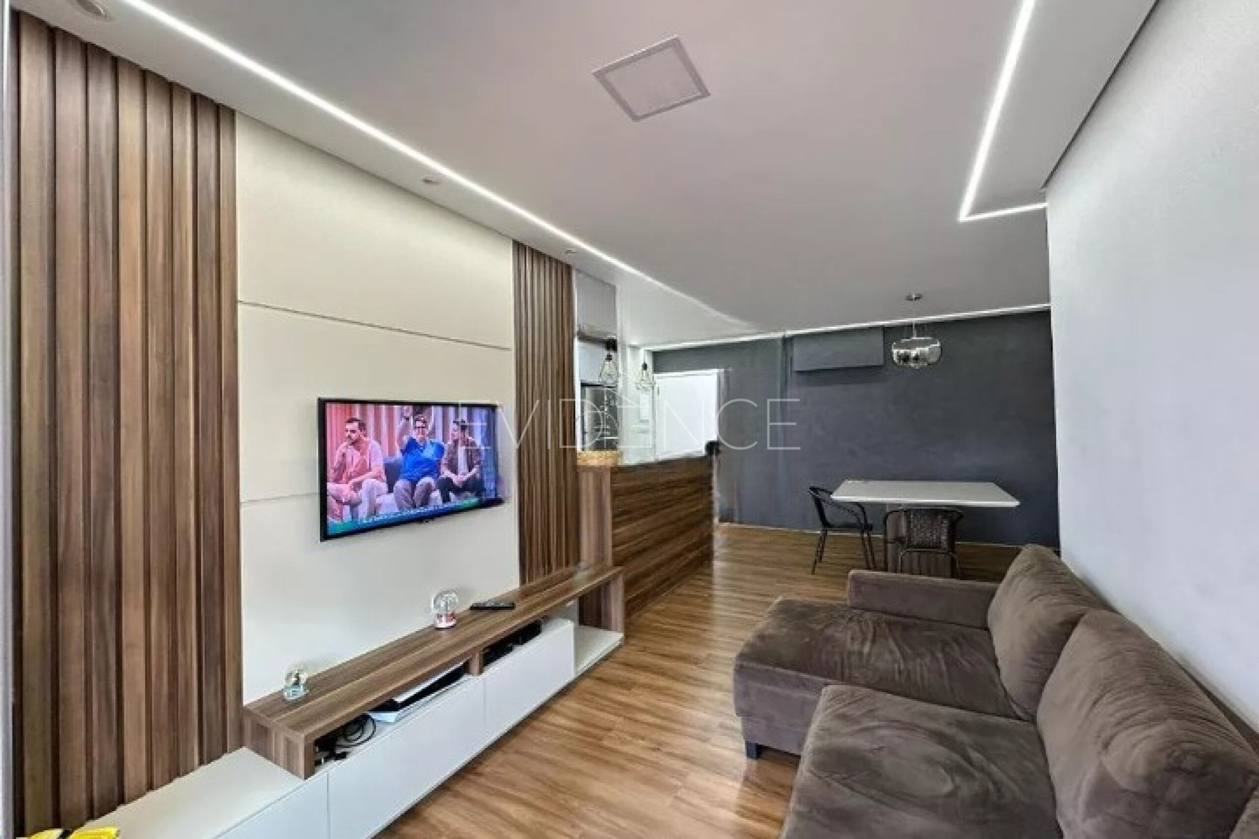 Apartamento com 103m², 3 dormitórios, 3 suítes, 2 vagas no bairro Tatuapé em São Paulo