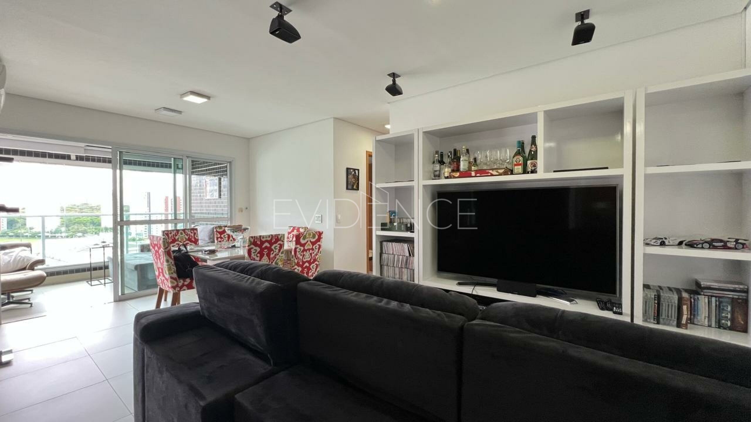 Apartamento com 77m², 2 dormitórios, 1 suíte, 2 vagas no bairro Anália Franco em São Paulo