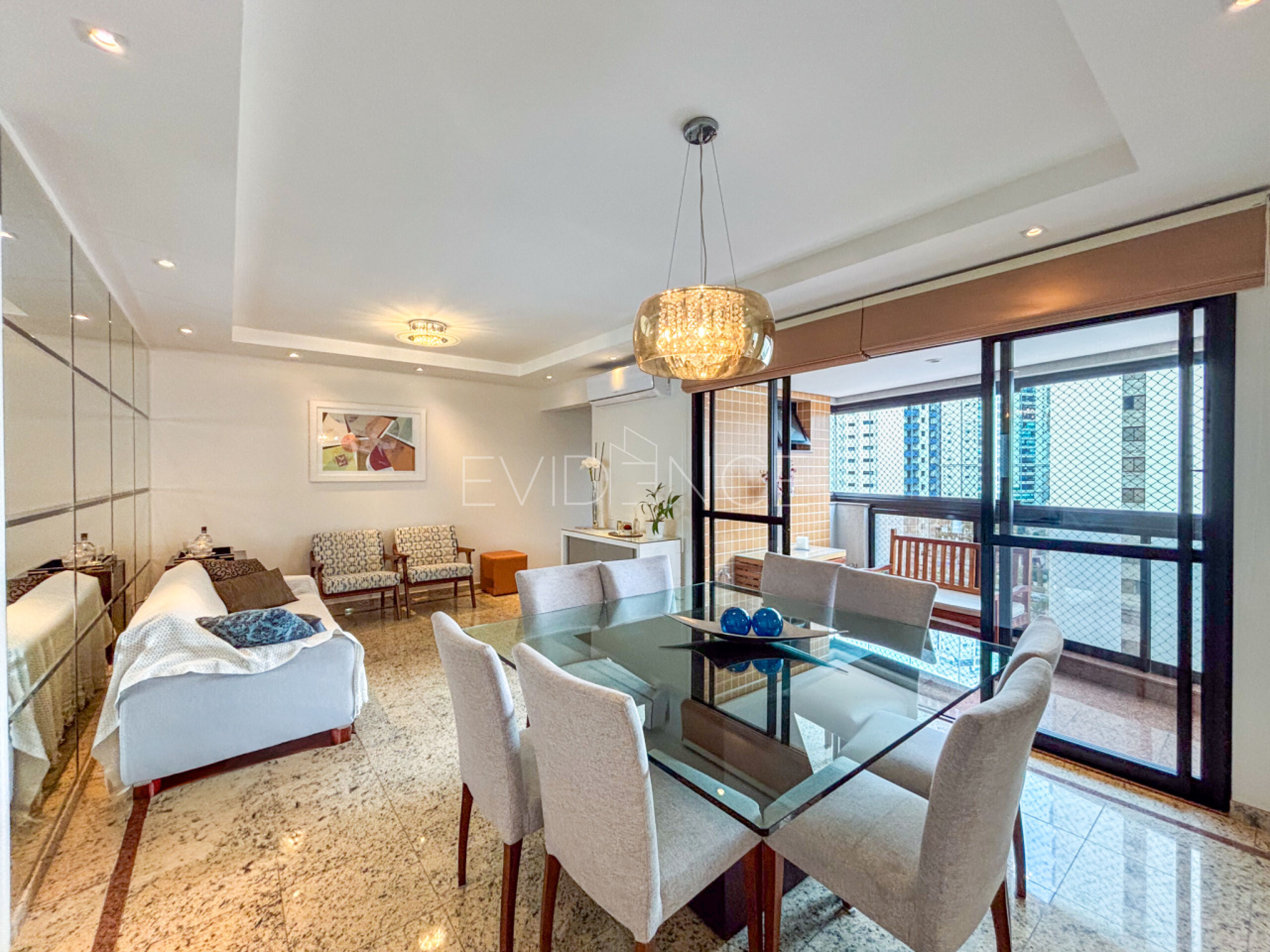 Apartamento com 120m², 3 dormitórios, 1 suíte, 3 vagas no bairro Vila Regente Feijó em São Paulo