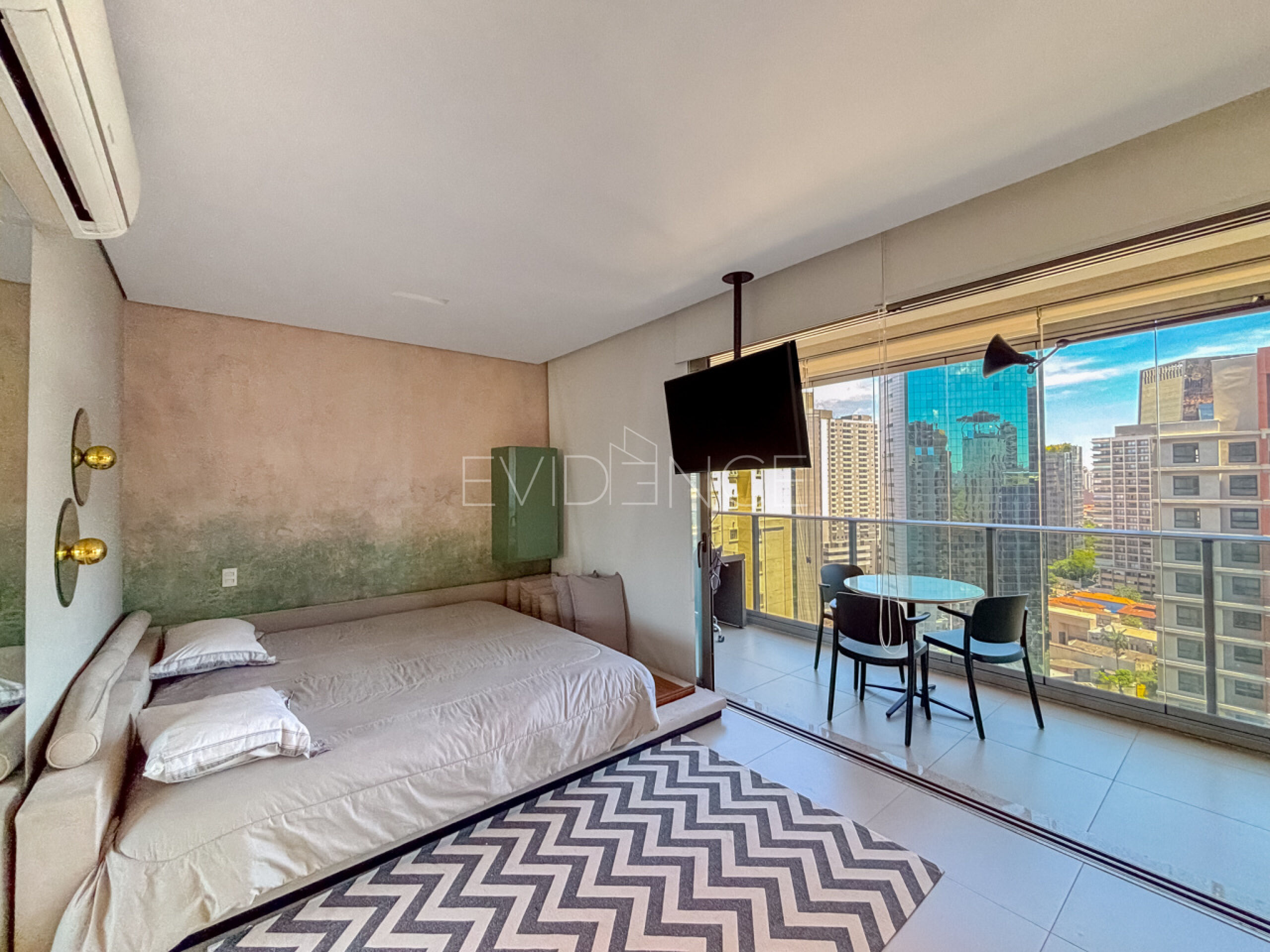 Studio com 38m², 1 dormitório, 1 suíte, 1 vaga no bairro Pinheiros em São Paulo