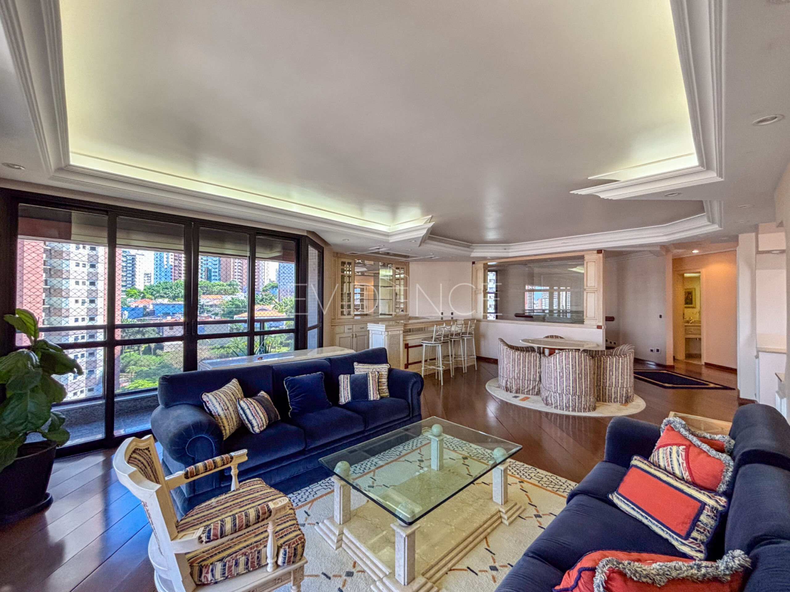 Apartamento com 343m², 4 dormitórios, 4 suítes, 4 vagas no bairro Jardim Anália Franco em São Paulo