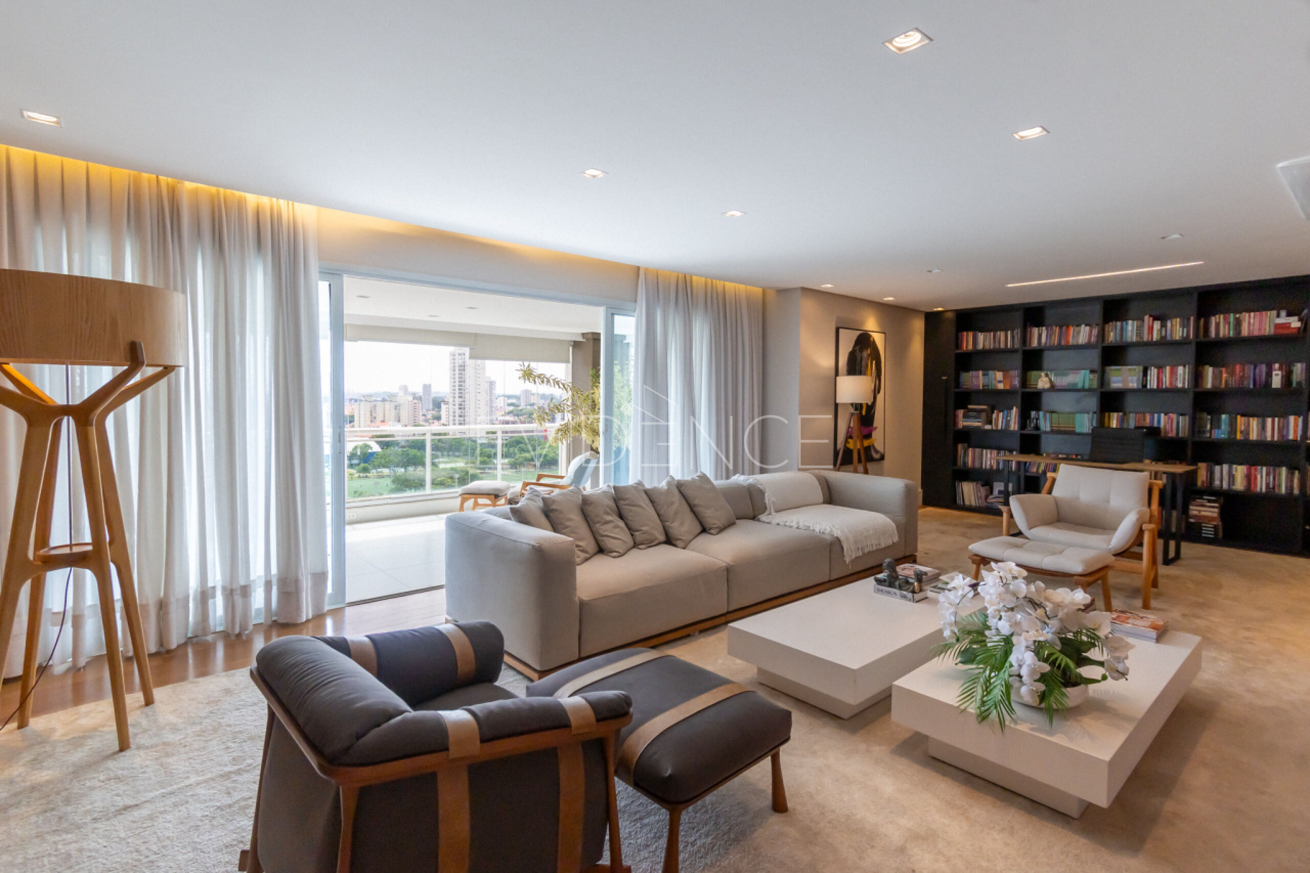 Apartamento com 355m², 4 dormitórios, 4 suítes, 5 vagas no bairro Jardim Anália Franco em São Paulo