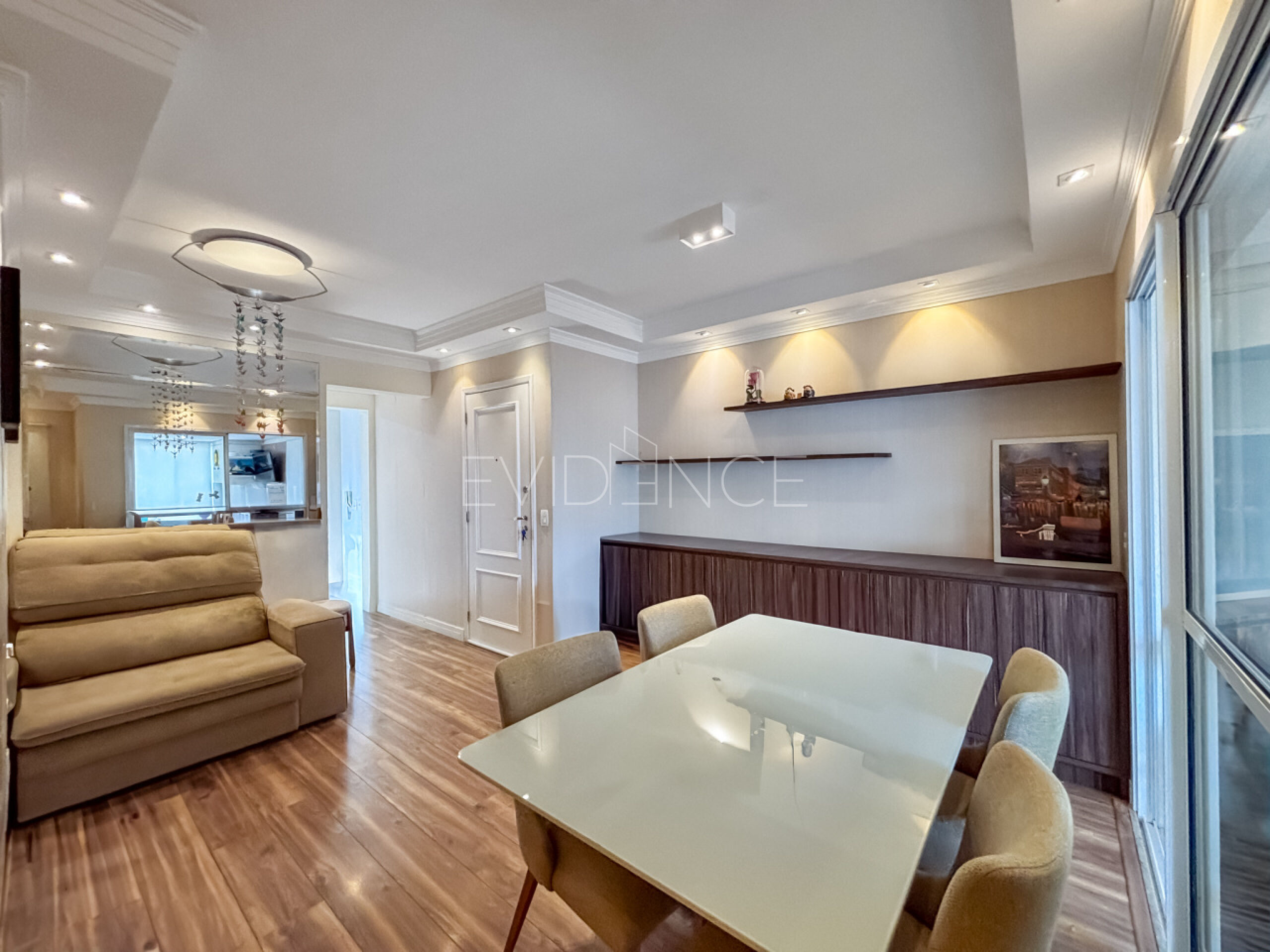 Apartamento com 106m², 3 dormitórios, 1 suíte, 2 vagas no bairro Tatuapé em São Paulo