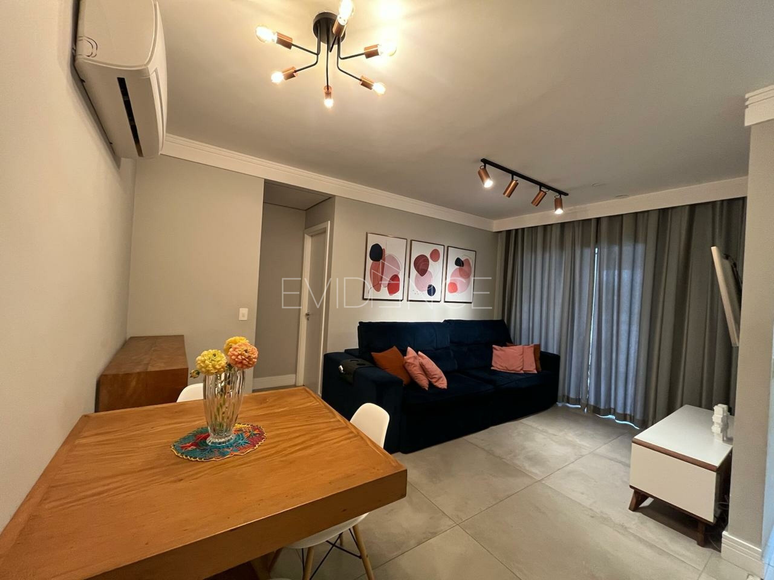 Apartamento com 90m², 3 dormitórios, 1 suíte, 2 vagas no bairro Tatuapé em São Paulo