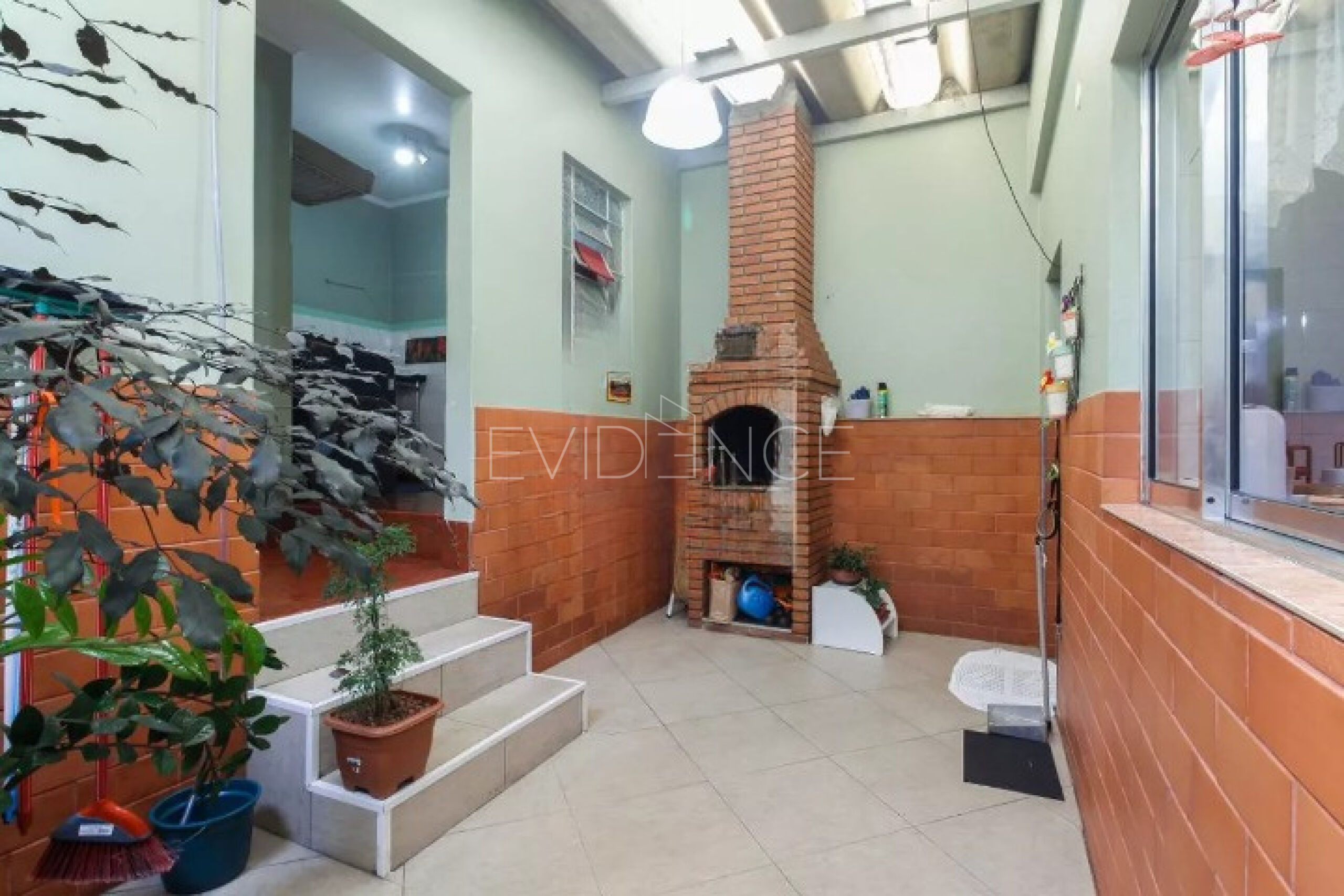 Casa Assobradada com 149m², 4 dormitórios, 2 suítes no bairro Cidade Mãe do Céu em São Paulo