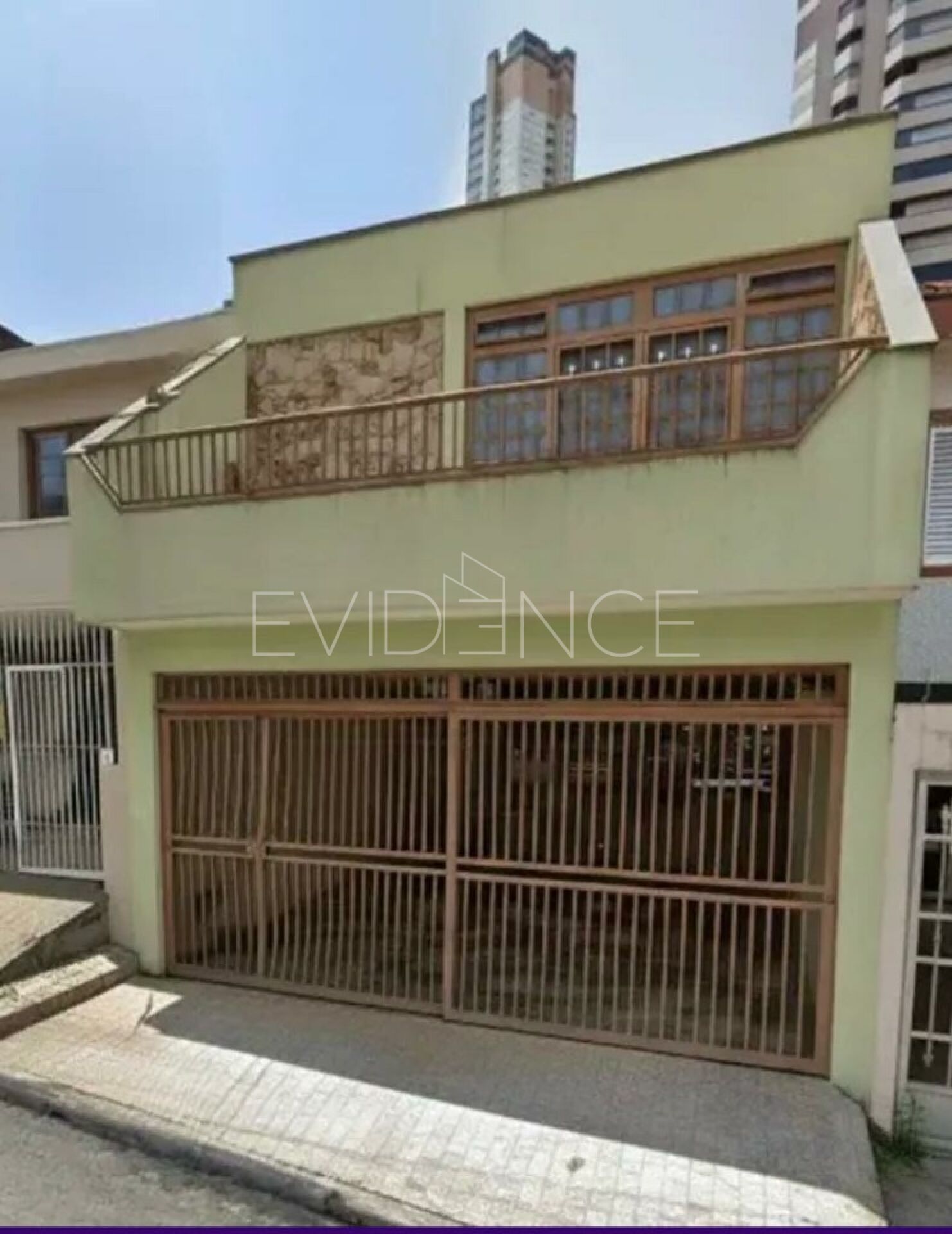 Sobrado com 170m², 3 dormitórios, 1 suíte, 2 vagas no bairro Jardim Anália Franco em São Paulo