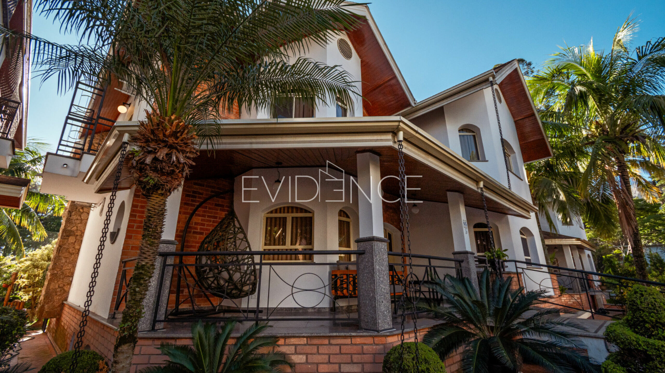 Condomínio com 420m², 5 dormitórios, 5 suítes, 7 vagas no bairro Vila Carrão em São Paulo