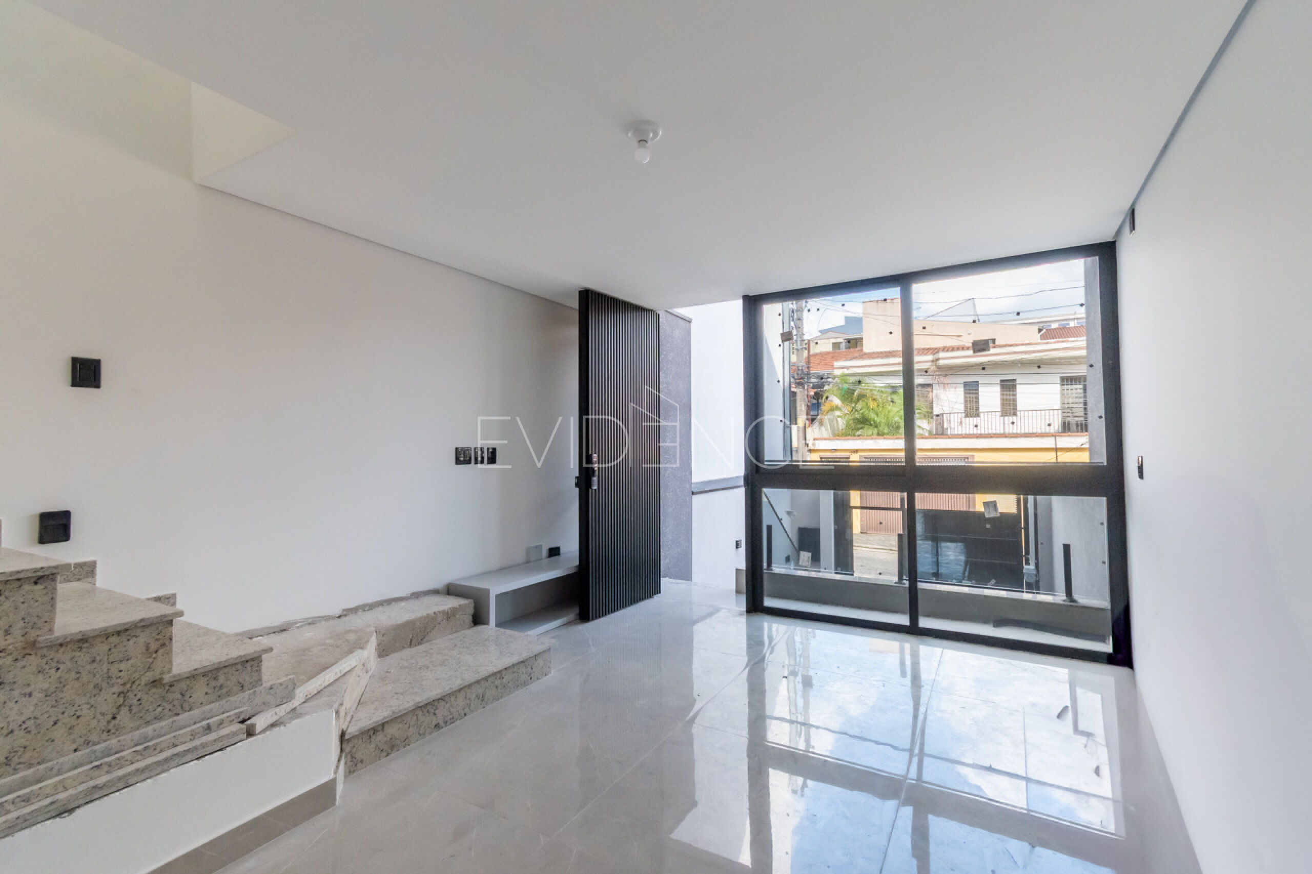 Sobrado com 180m², 3 dormitórios, 1 suíte, 2 vagas no bairro Vila Carrão em São Paulo