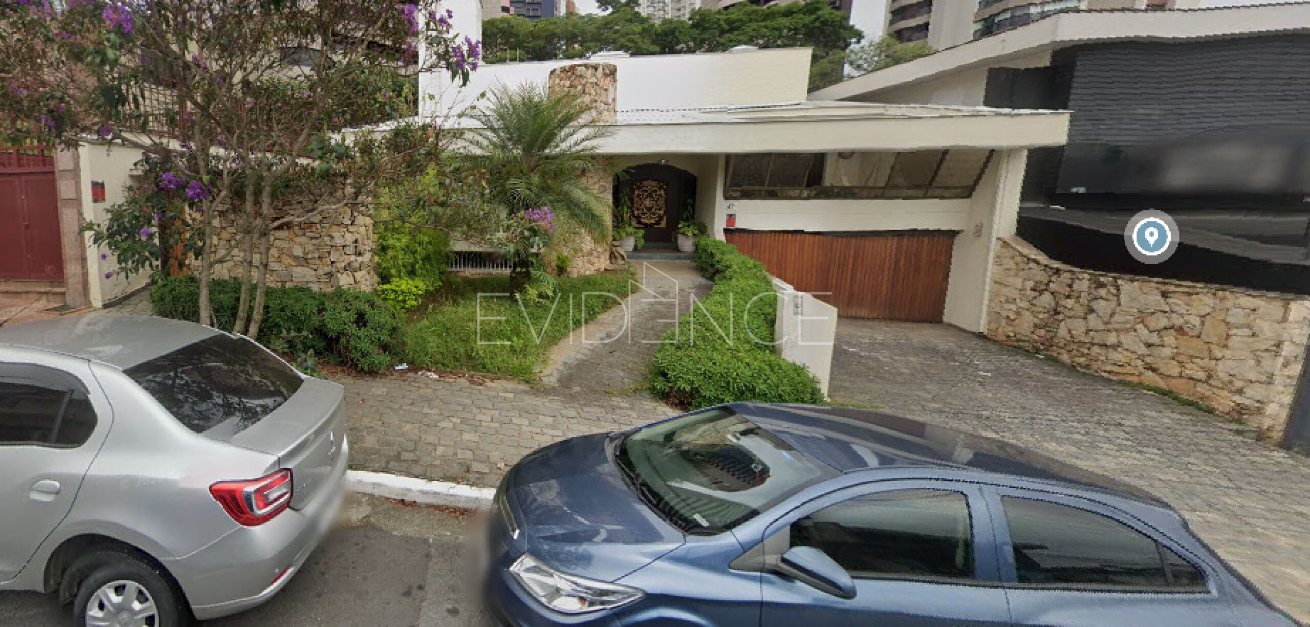 Casa Térrea Comercial com 600m², 3 dormitórios, 1 suíte, 4 vagas no bairro Jardim Anália Franco em São Paulo