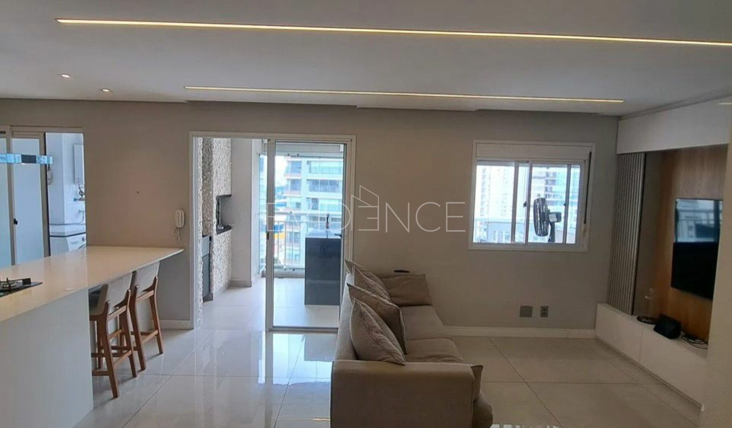 Apartamento com 90m², 2 dormitórios, 1 suíte, 2 vagas no bairro Tatuapé em São Paulo