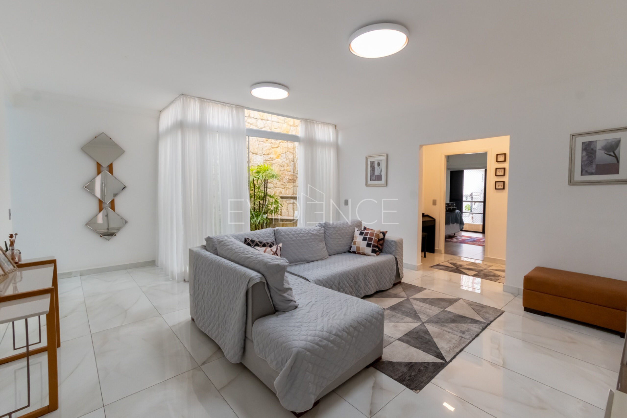 Prédio com 668m², 3 dormitórios, 3 suítes, 12 vagas no bairro Tatuapé em São Paulo