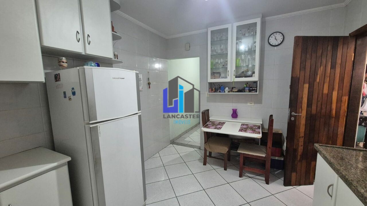 Sobrado 3 Dorms com Suíte e Excelente Localização