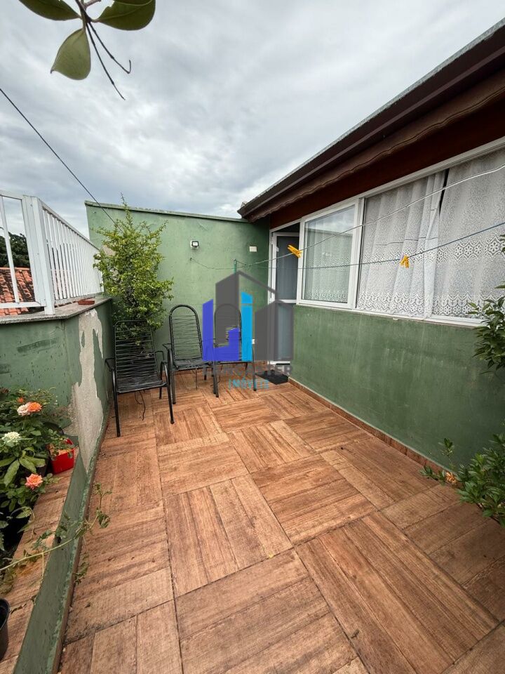 Cobertura com 2 dormitórios, 1 suíte, 1 vaga, na Casa Branca