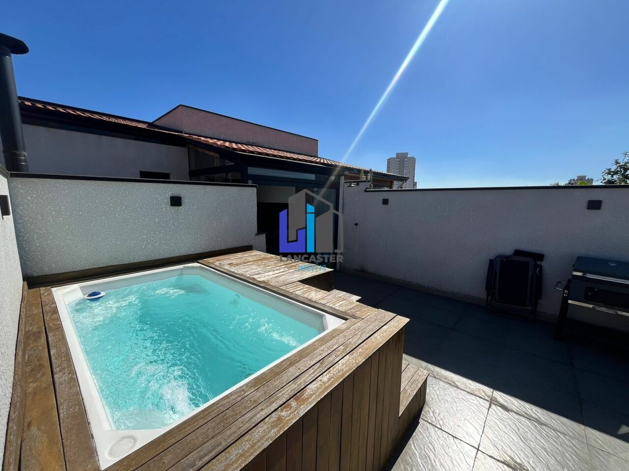 Cobertura Exclusiva com Jacuzzi e Vista Panorâmica no Jardim Bela Vista