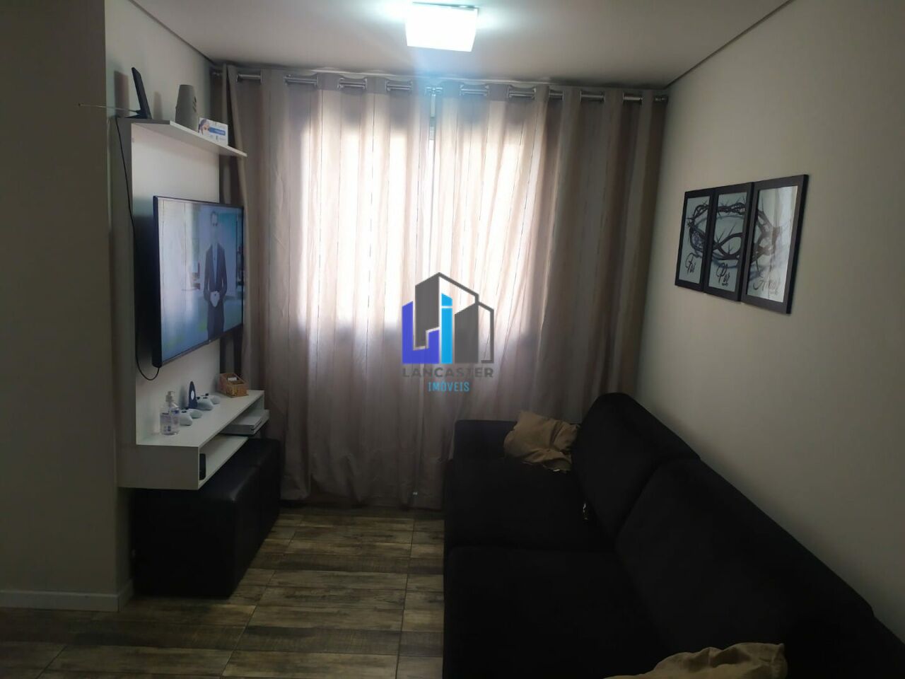 Apartamento com 2 dormitórios, 1 vaga, no Jardim Utinga.