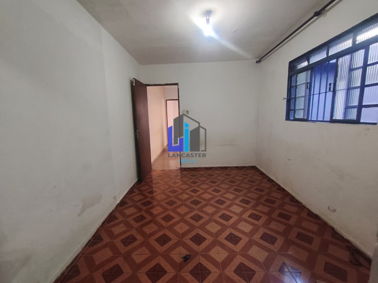Foto 5 - LA1170