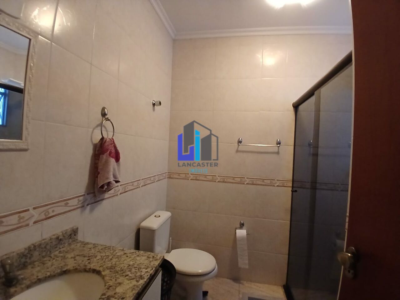 Foto 25 - LA1204