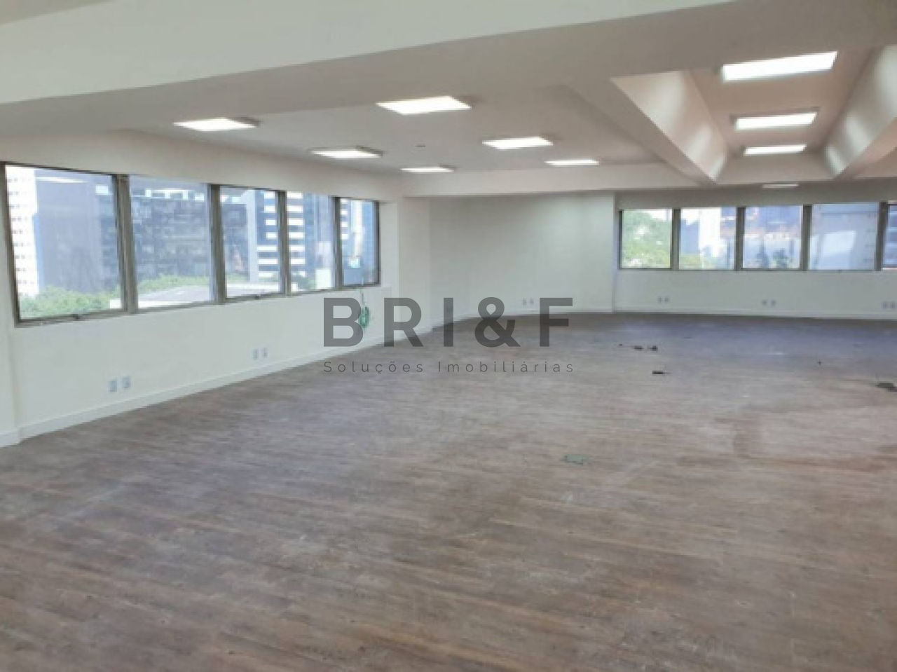 Conj. Comercial para Venda - BROOKLIN