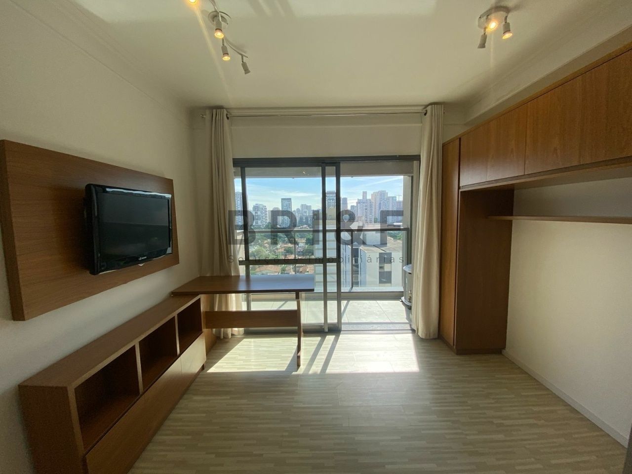 Apartamento para Venda - Vila Cordeiro