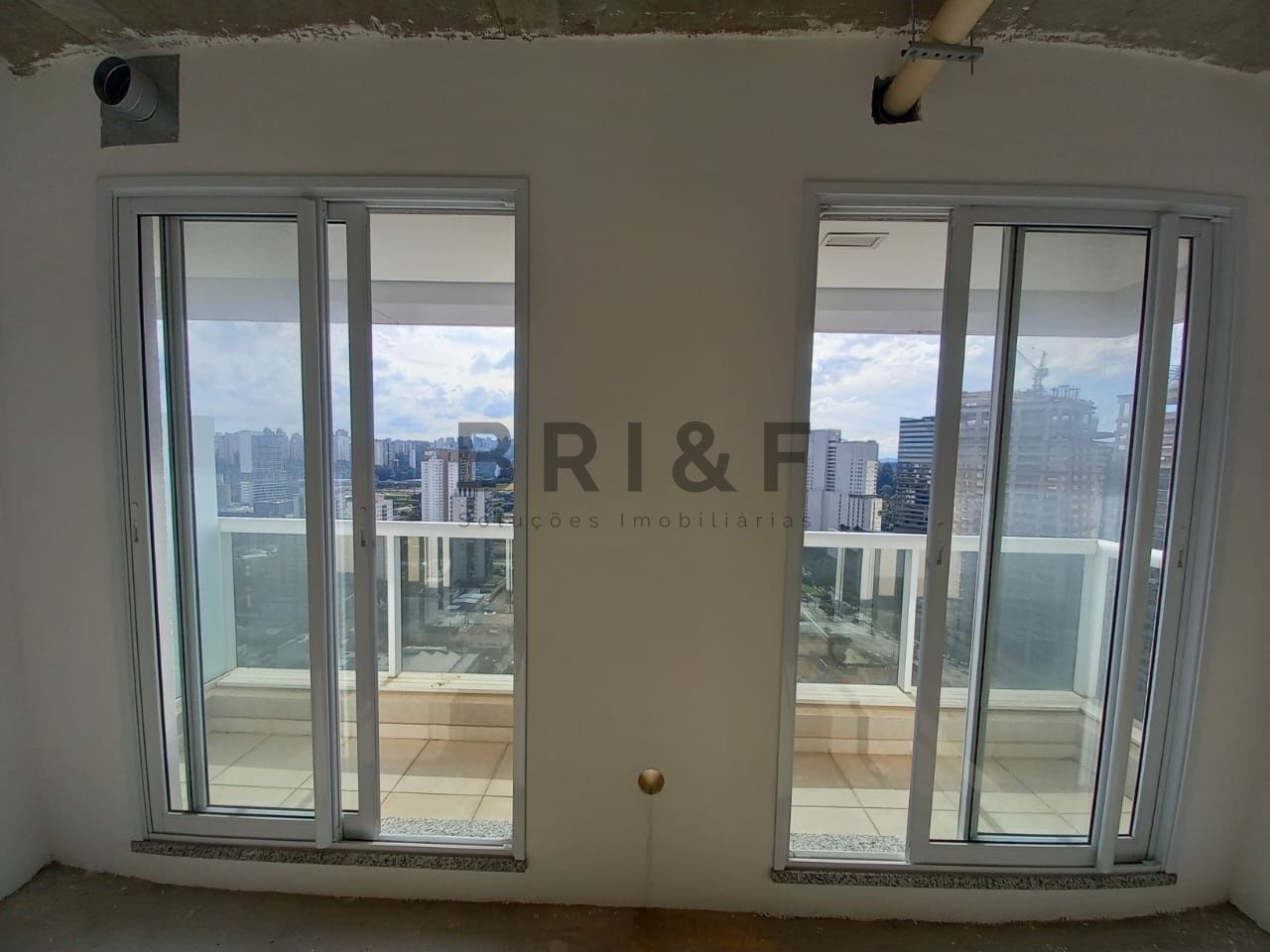 Conj. Comercial para Venda - BROOKLIN