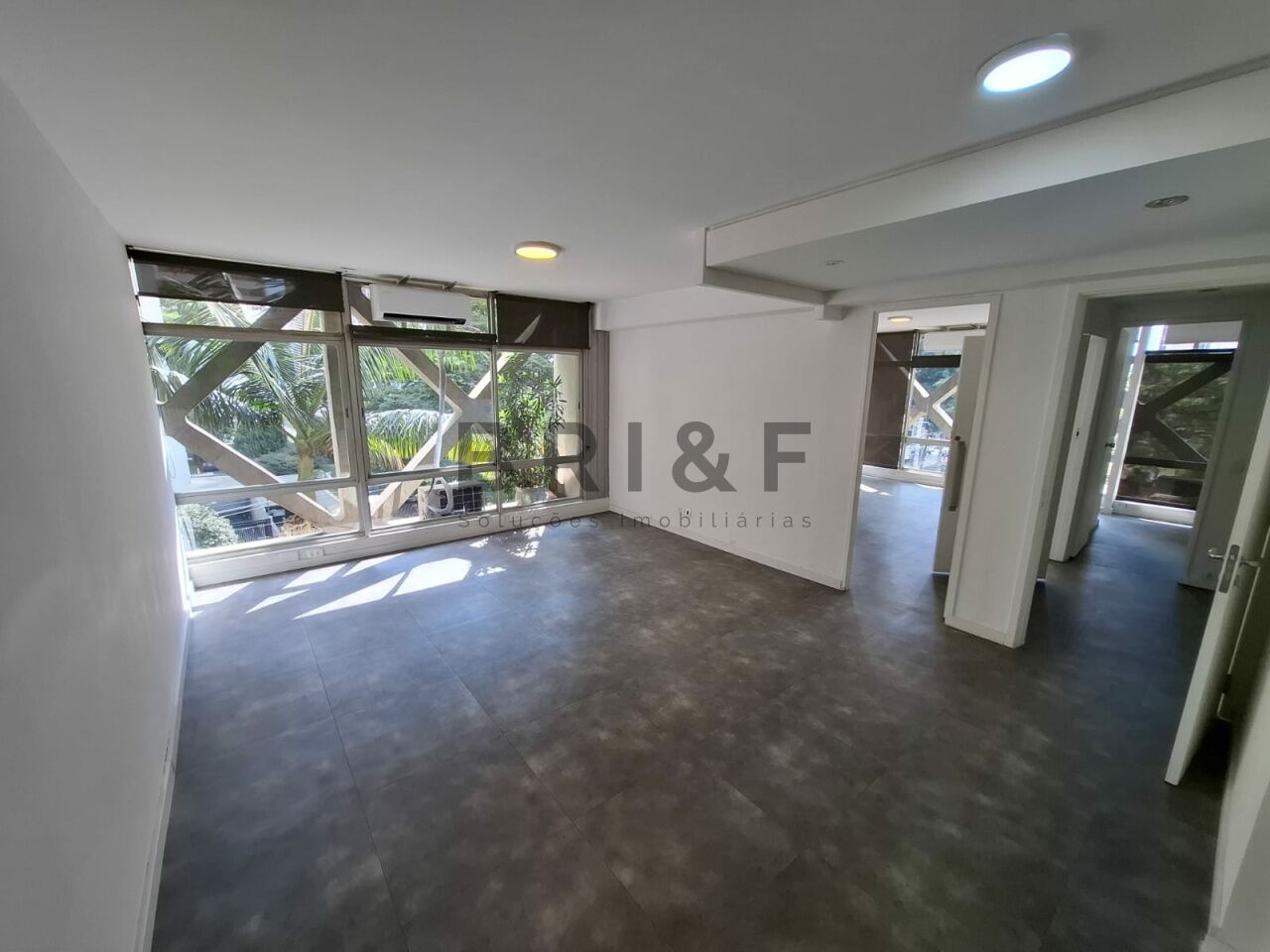 Conj. Comercial para Venda - Jardim Paulistano