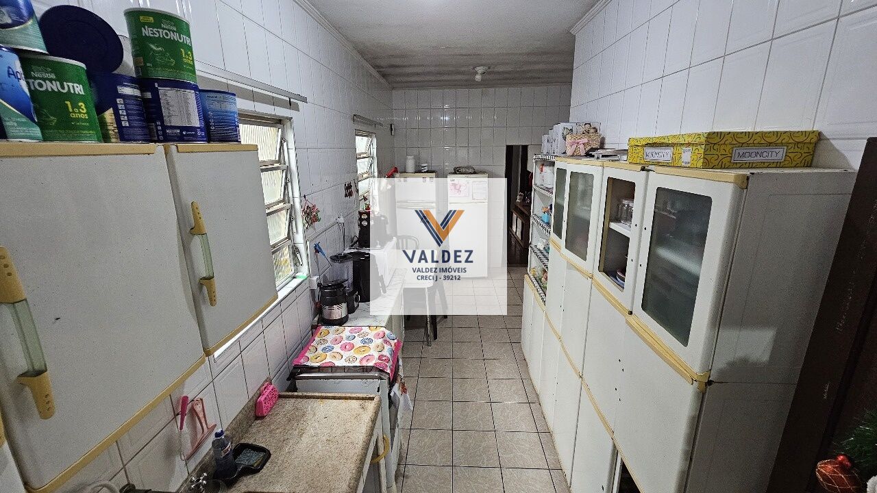 Casa Assobradada para Venda - Centro