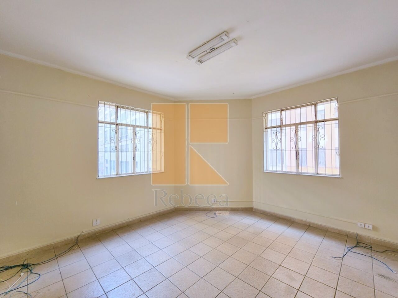 Conj. Comercial para Venda - República