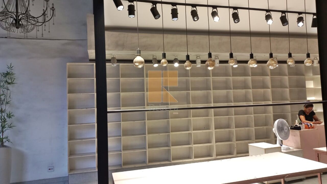 Prédios Comerciais para Venda - Pari