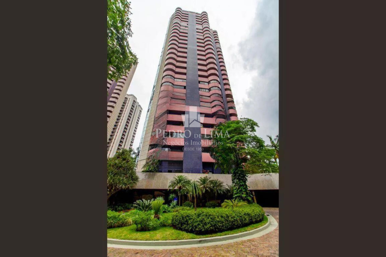 Apartamento 542m², 4 suítes 5 vagas. Condomínio Chácara Anália Franco.