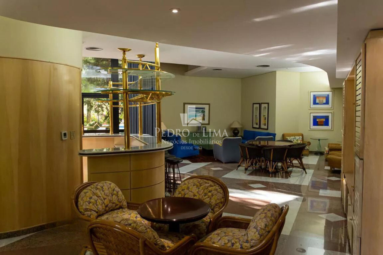 Apartamento 542m², 4 suítes 5 vagas. Condomínio Chácara Anália Franco.