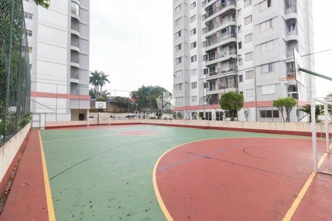 Apartamento em andar alto com 77m², sol da manhã na Penha