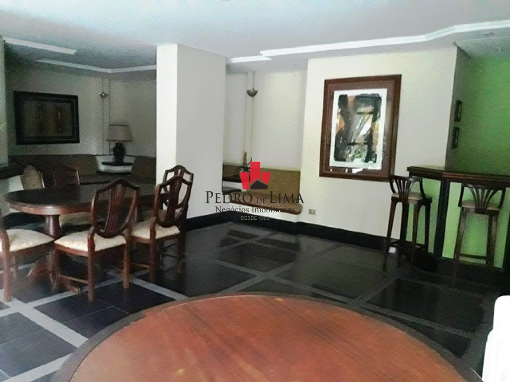 Condomínio Beverly Hills. 3 quartos sendo 1 suíte, 2 vagas de garagem Jardim Avelino