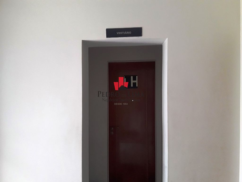 Condomínio Beverly Hills. 3 quartos sendo 1 suíte, 2 vagas de garagem Jardim Avelino