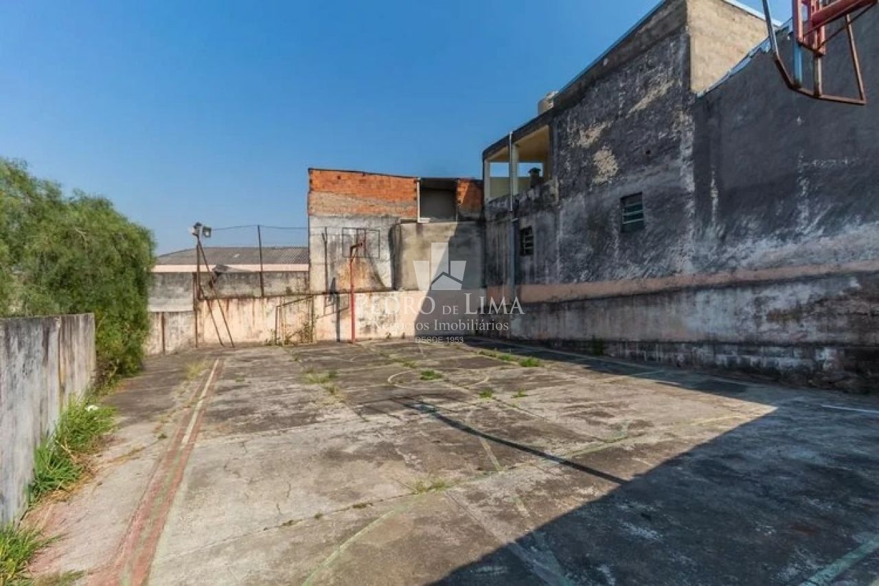 Apartamento na região do Cangaiba 