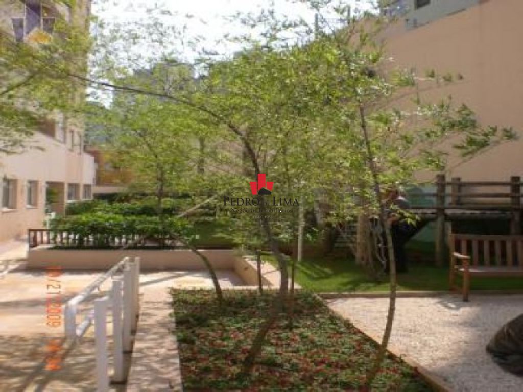 Apartamento com 3 quartos sendo 1 suíte e 1 vaga no Condomínio Metropolitan Bela Vista