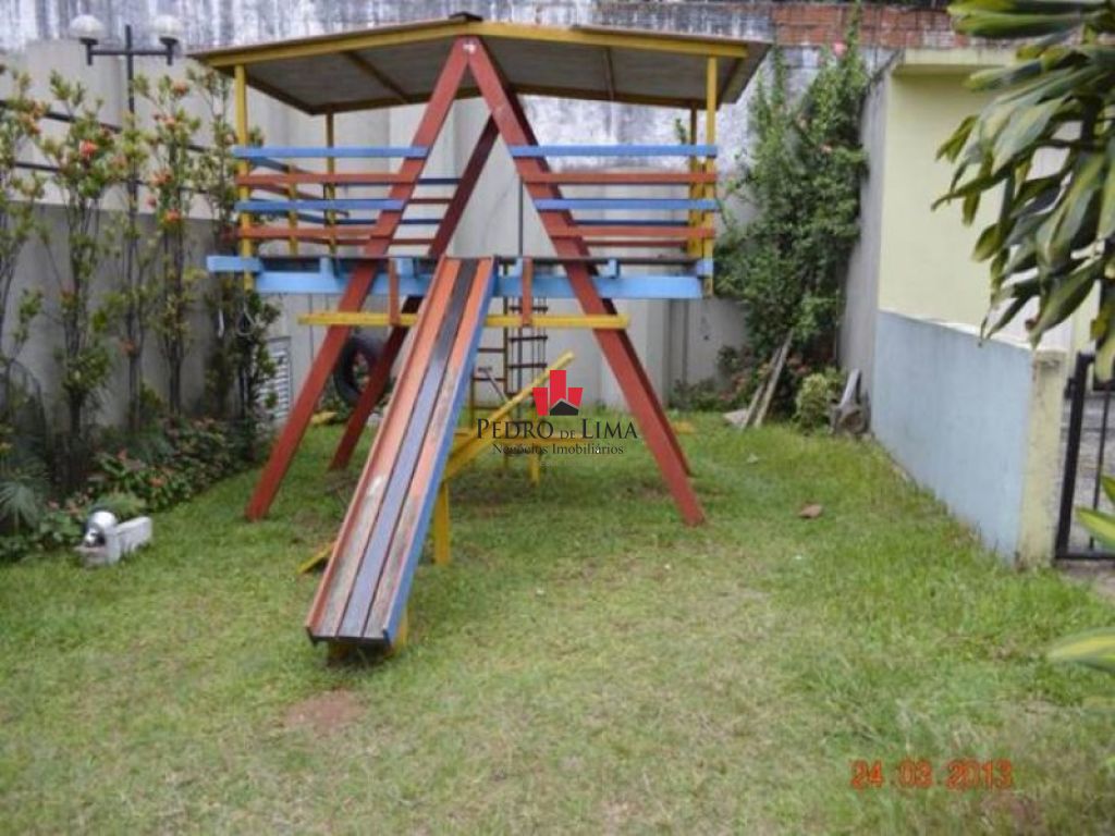 Apartamento 2 quartos, 1 vaga em São Matheus. Condomínio Vitória.