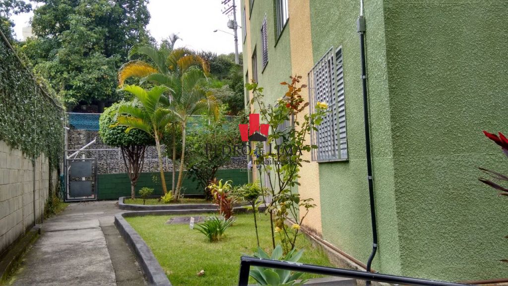 Apartamento  47 m², 3 dormitórios, 1 vaga livre, sala ampla e sem elevador no Cangaíba