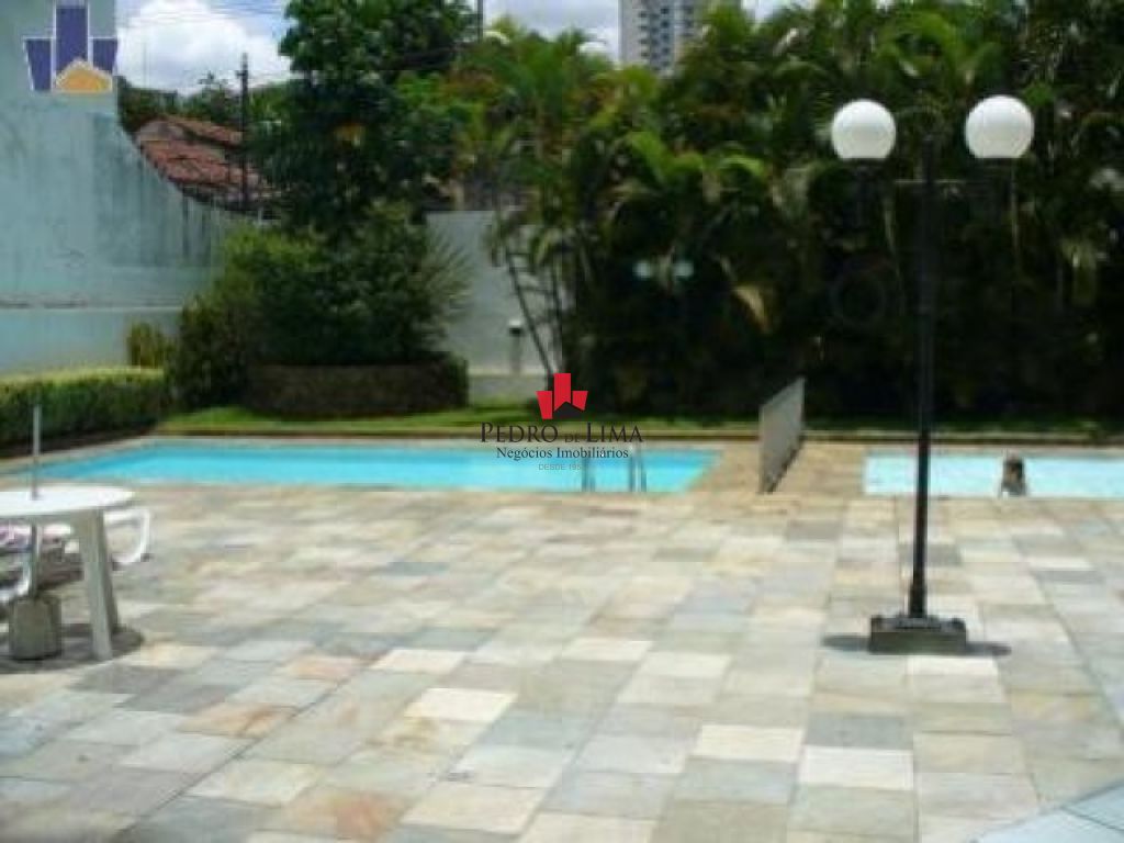 Apartamento 2 dormitórios, 1 Suite e 1 vaga coberta  na Penha
