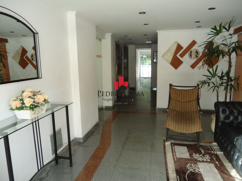 Apartamento 2 dormitórios, 1 Suite e 1 vaga coberta  na Penha