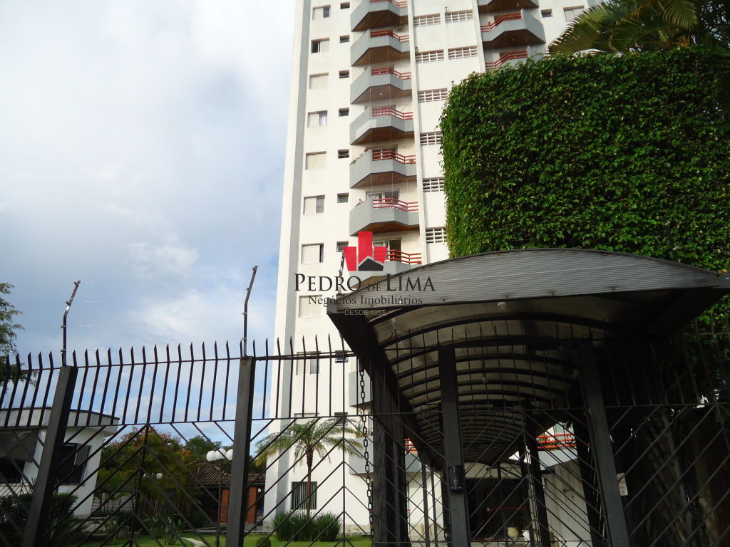 Apartamento 2 dormitórios, 1 Suite e 1 vaga coberta  na Penha