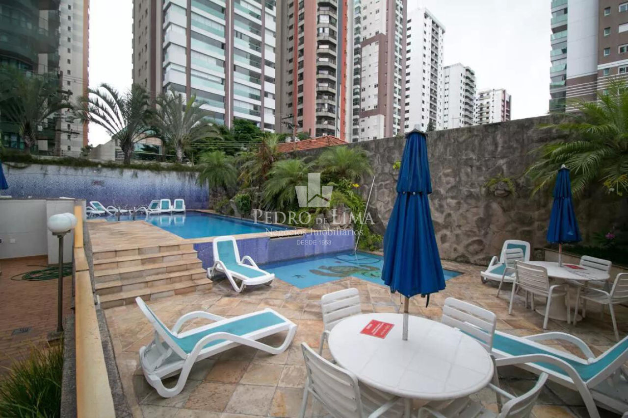 Apartamento no Edifício Meridien ,  todo  reformado,  4  dormitórios , 2 suítes ,  2  vagas